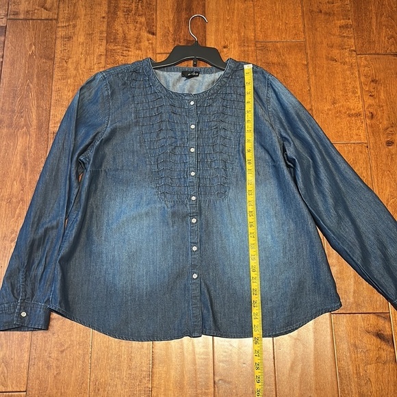 Erika Denim Button Down Long Sleeves Shirt Size XL - Picture 7 of 8